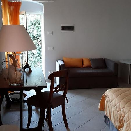 Le Sirene Bed and Breakfast Tellaro Exteriör bild
