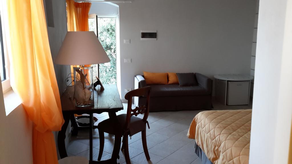Le Sirene Bed and Breakfast Tellaro Exteriör bild